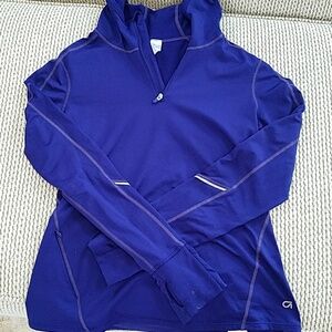 Long sleeve thermal shirt, with hood, size small